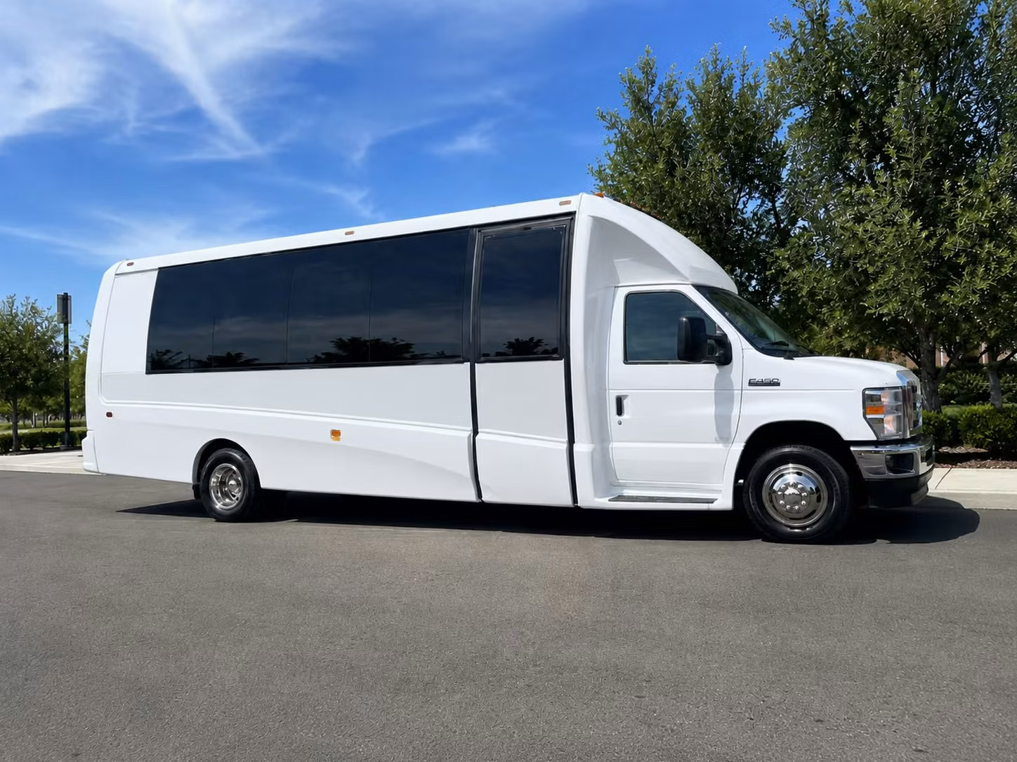 broken arrow 20 passenger minibus rental
