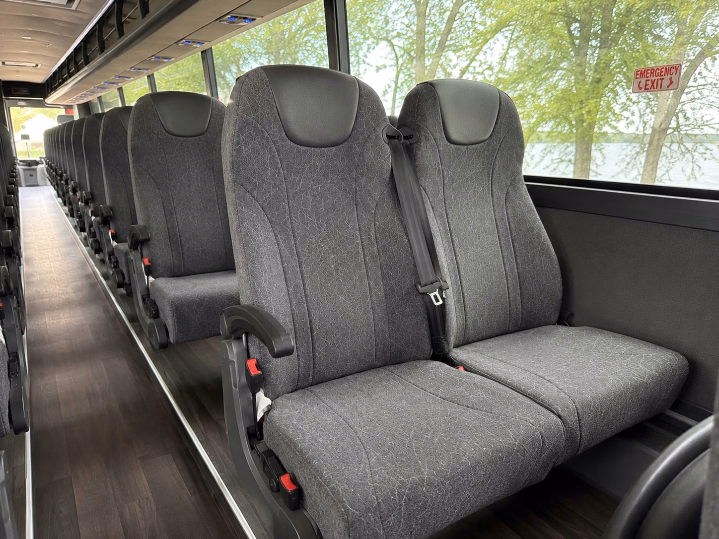 guest shuttle services between broken arrow hotels and wedding venues